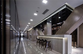 别让装修毁办公室！砸钱却翻车？因为第一步就错了